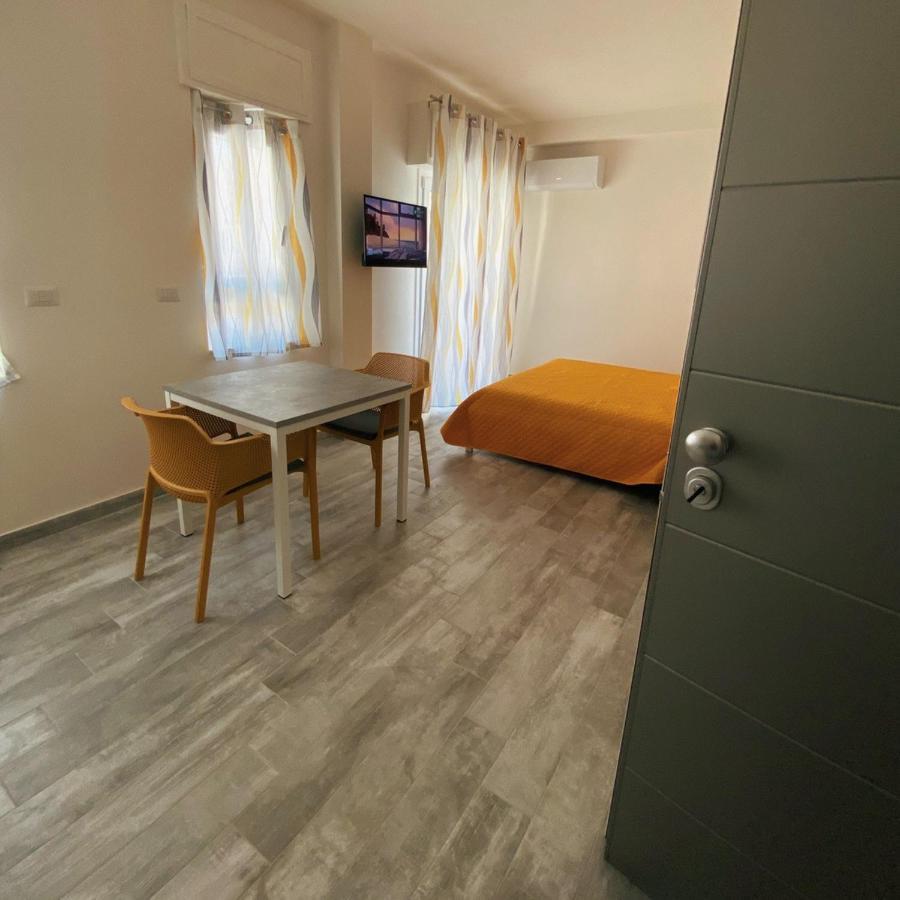 Pm 29 Guest House Альгеро Екстер'єр фото